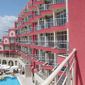 3* Apartmanhotel Rose Garden Omax