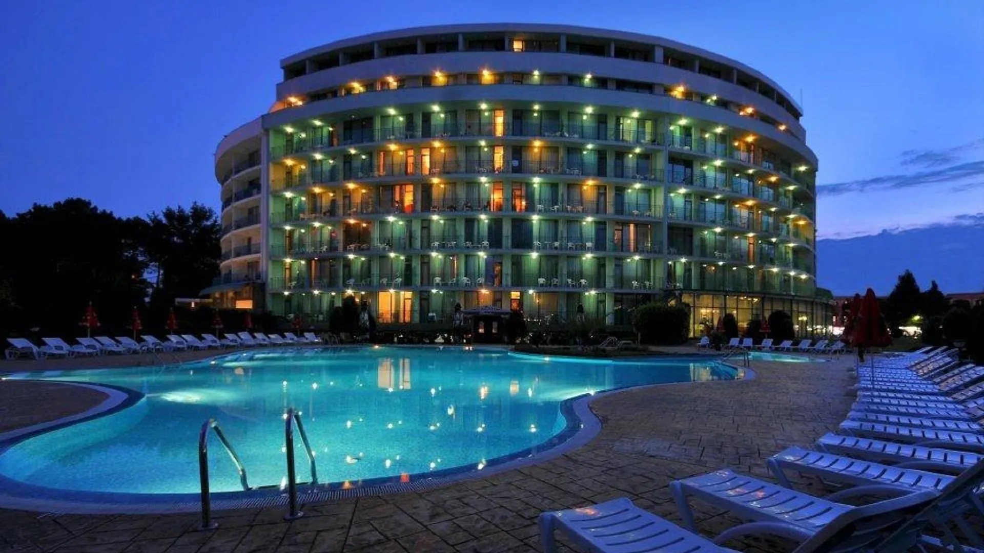 סאני ביץ' Hotel Caesars Palace